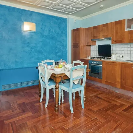 Awesome In Le With Kitchen شقة